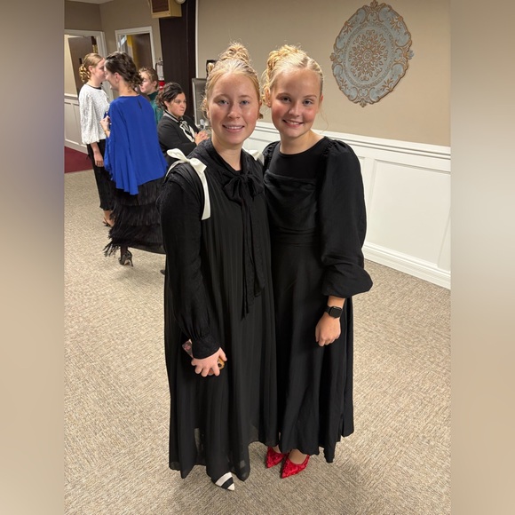 Meet your Posher, Abby - Picture 9 of 9